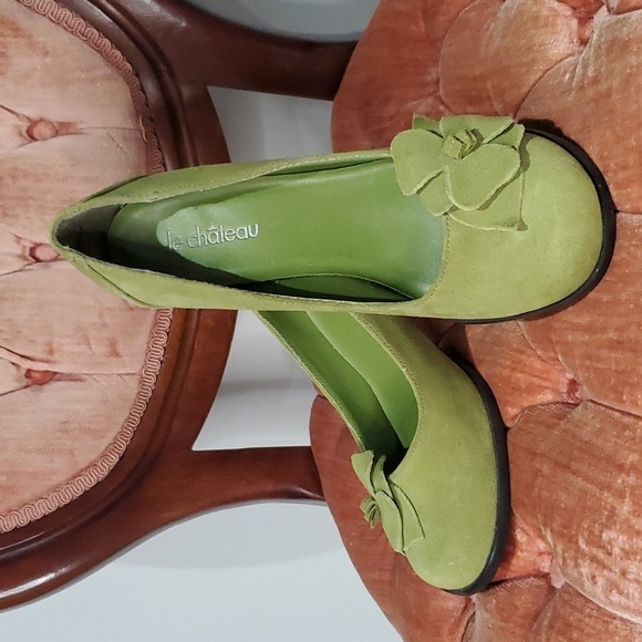 VINTAGE green Le Chateau Real leather Suede Pumps with flower detail size 6.5 - Picture 2 of 9